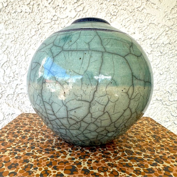 Vintage RAKU studio pottery crackle glaze handcrafted ceramic signed - Picture 1 of 8
